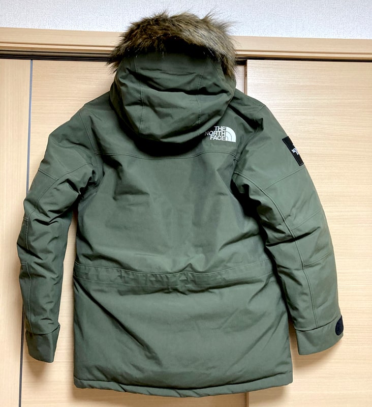 ノースフェイス Antarctica Parka レビュー｜サイズ感・重さ・暖かさを