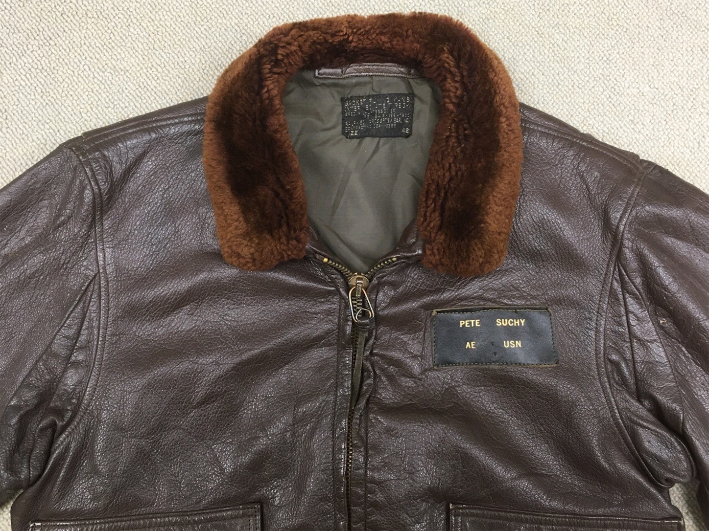 電子戦専門パイロットが着用？【アメリカの軍服】海軍G-1レザー