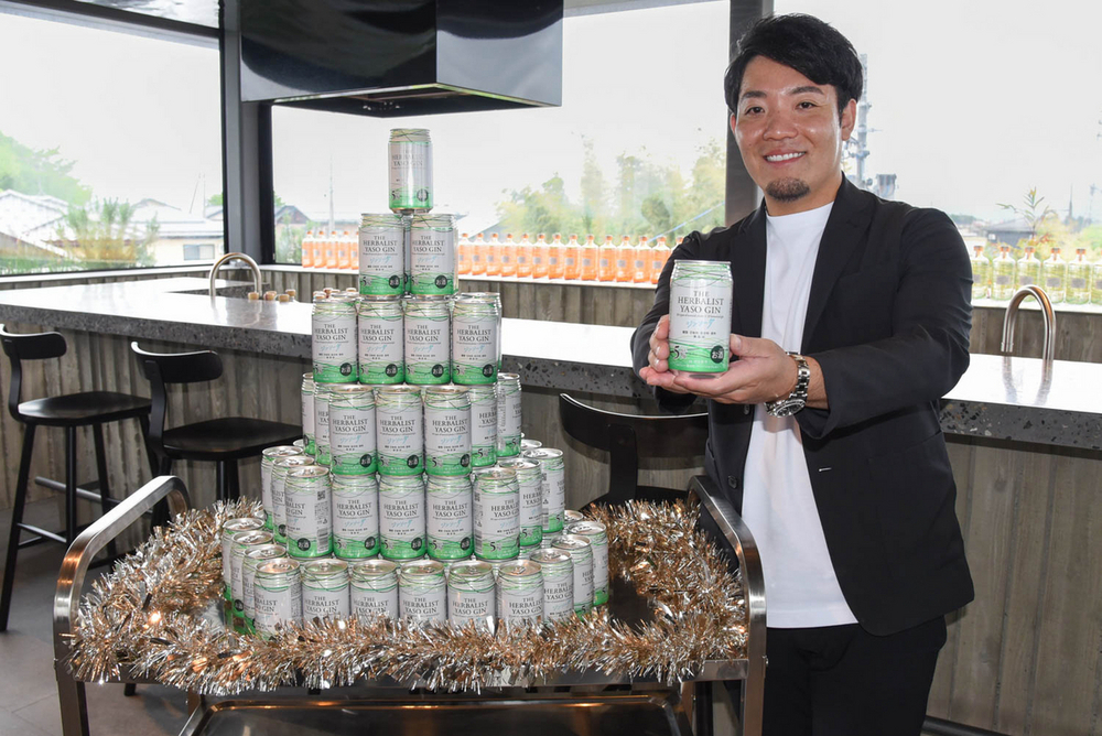 クラフトジンを手軽なソーダ缶で 越後薬草が5月7日から県内先行販売