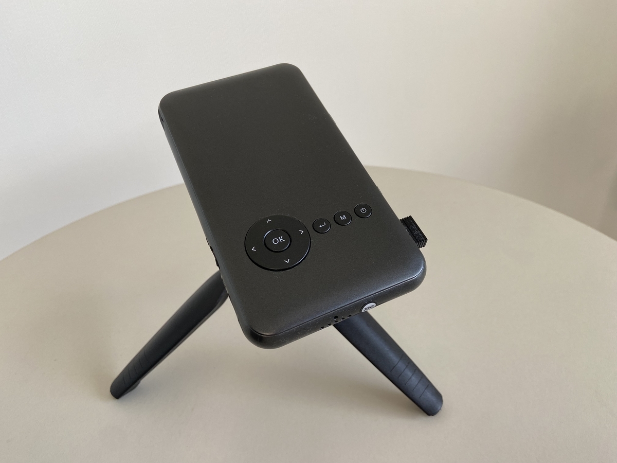 カベーニ（スマホ型プロジェクター）のおすすめポイントは？ 手が届き