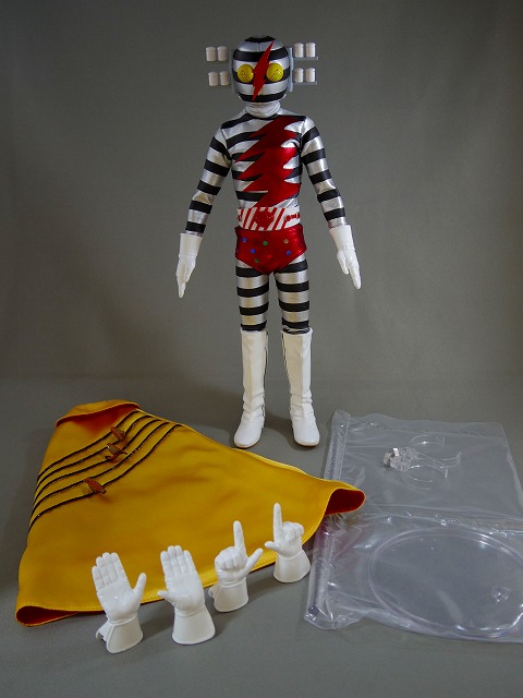 メディコムトイ デンセンマン レビュー - okurejeの日記