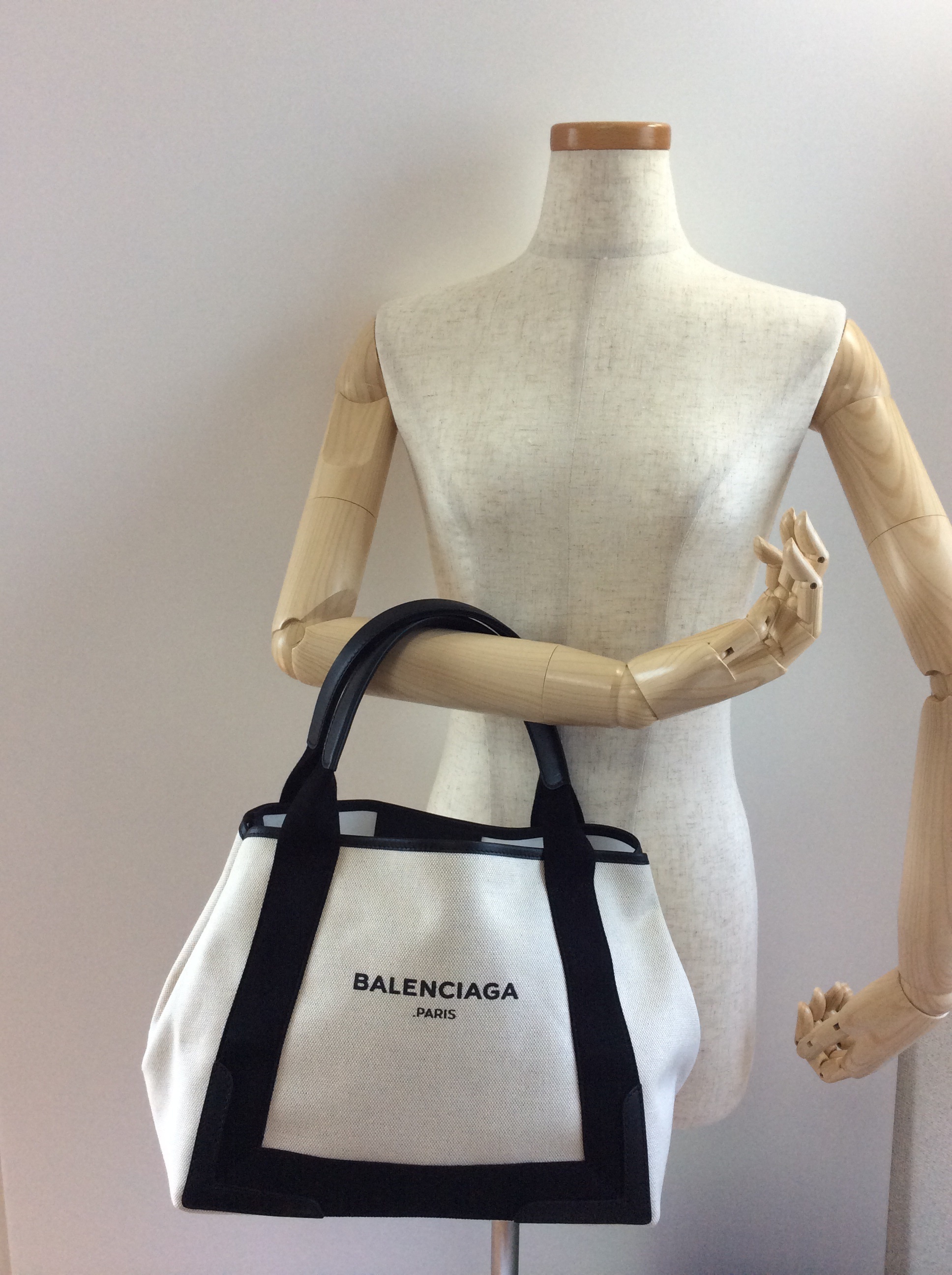 雑誌掲載】バレンシアガトート♪ママバッグとしても (BALENCIAGA