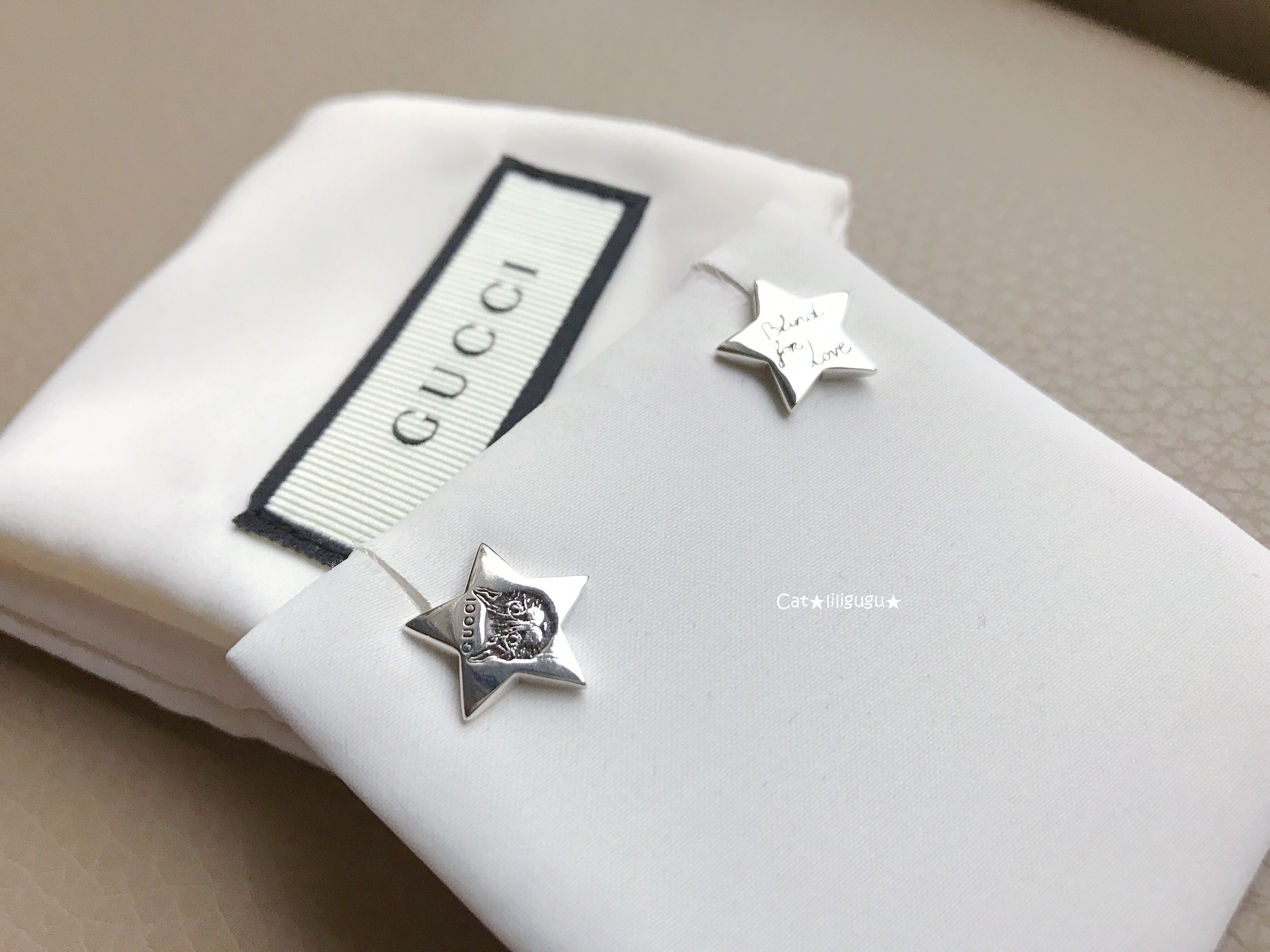 グッチ)☆ブラインド フォー ラブ☆シルバー猫/ネコ ピアス (GUCCI