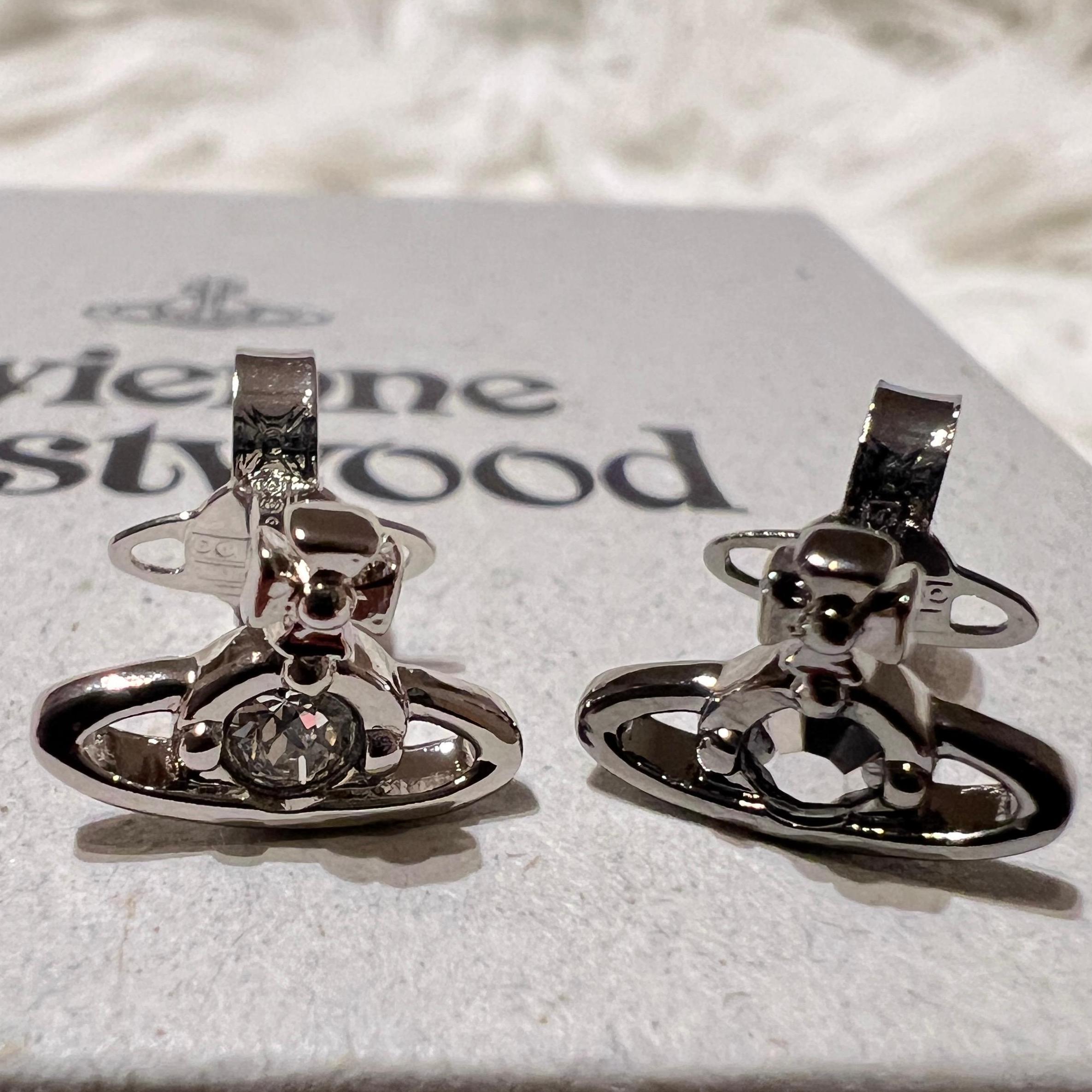 ◇VivienneWestwood◇NANO SOLITAIRE シングル スタッズ ピアス