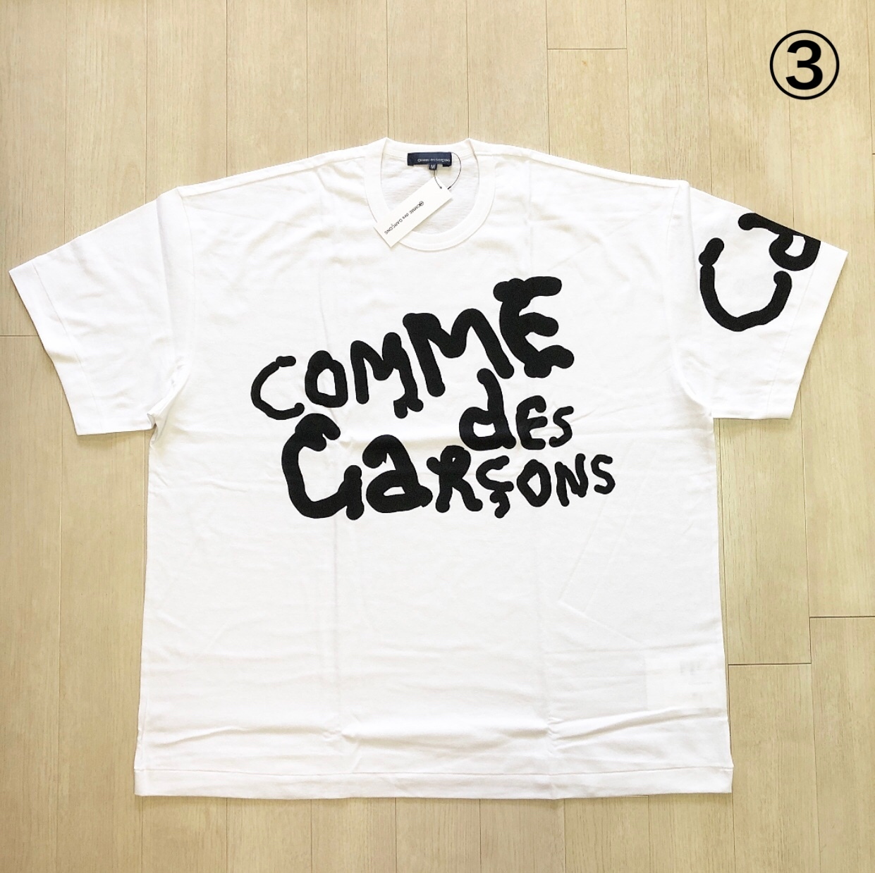 希少 青山本店限定 コムデギャルソン 手書きロゴTシャツ (COMME des