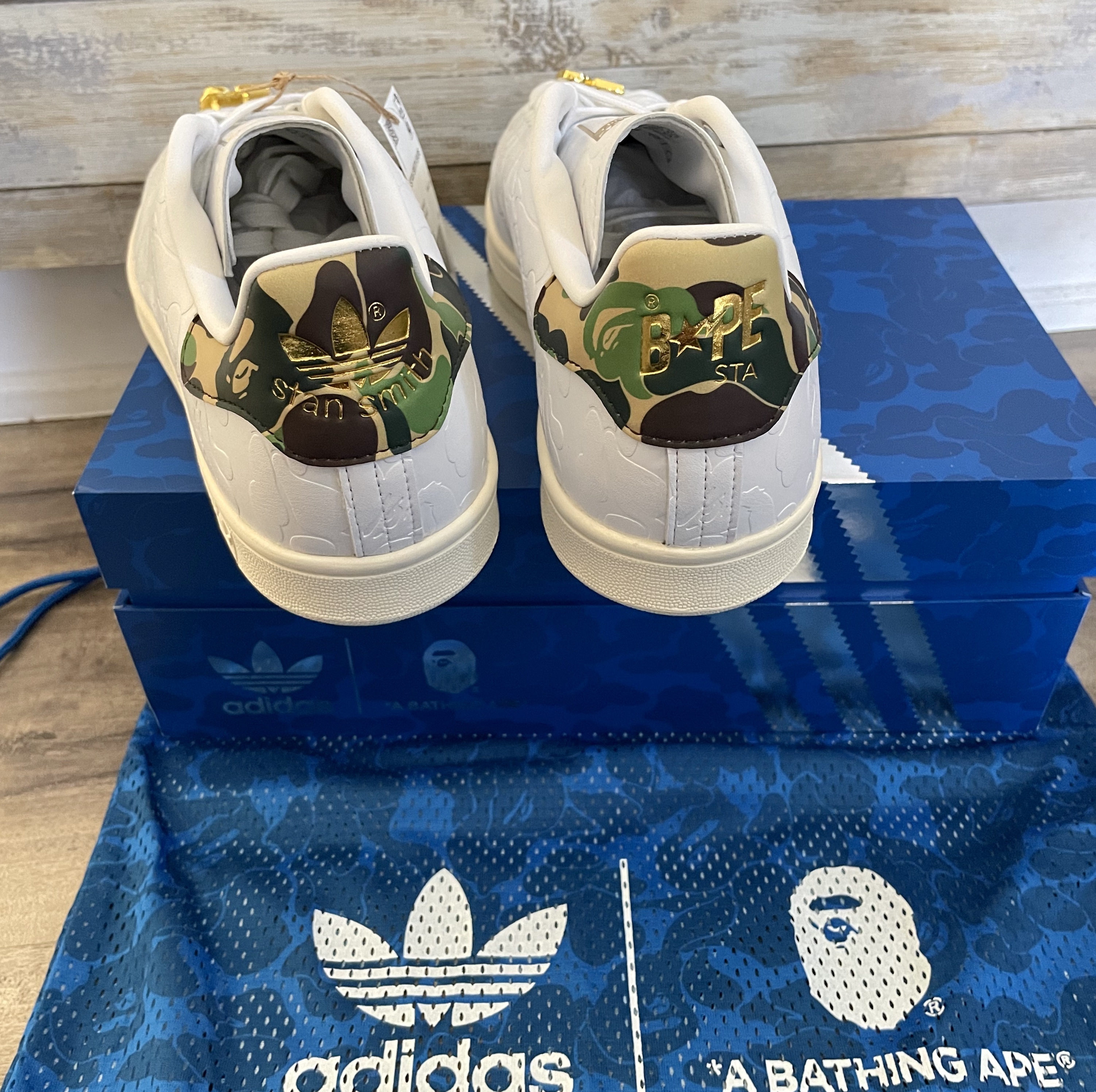 追跡有送料込【adidas x A BATHING APE】スタンスミス (adidas