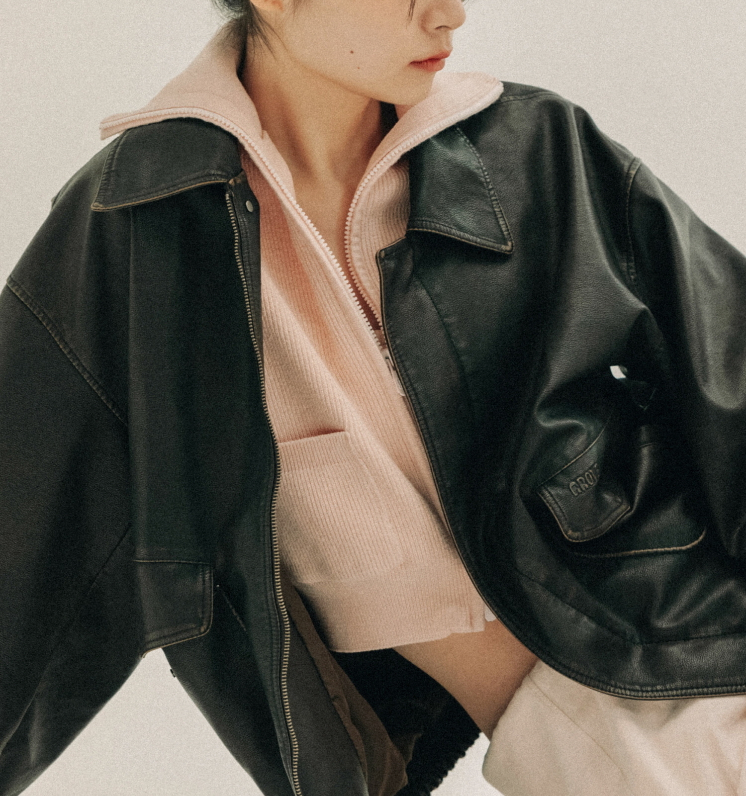 ☆大人気☆GROVE☆LUSSON JUMPER☆送料・関税込☆追跡可 (GROVE/レザー