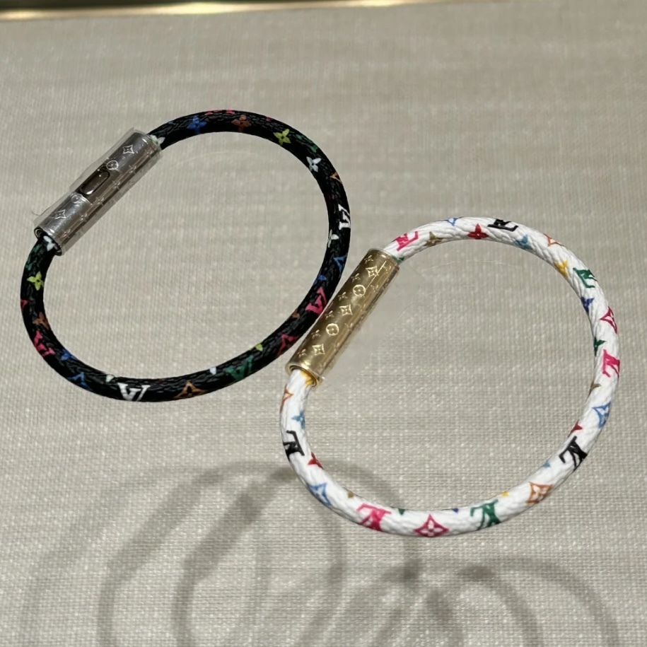 手元にアクセントを！】ルイヴィトン×村上隆 バレッタ リボン (Louis