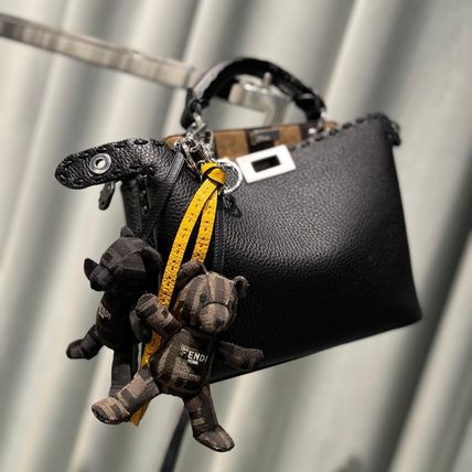 チャーム FENDI PEEKABOO(フェンディ ピーカブー) - ブランド通販のBUYMA