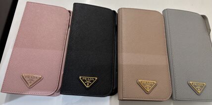 PRADA(プラダ) iPhone・スマホケース(レディース) - ブランド通販のBUYMA