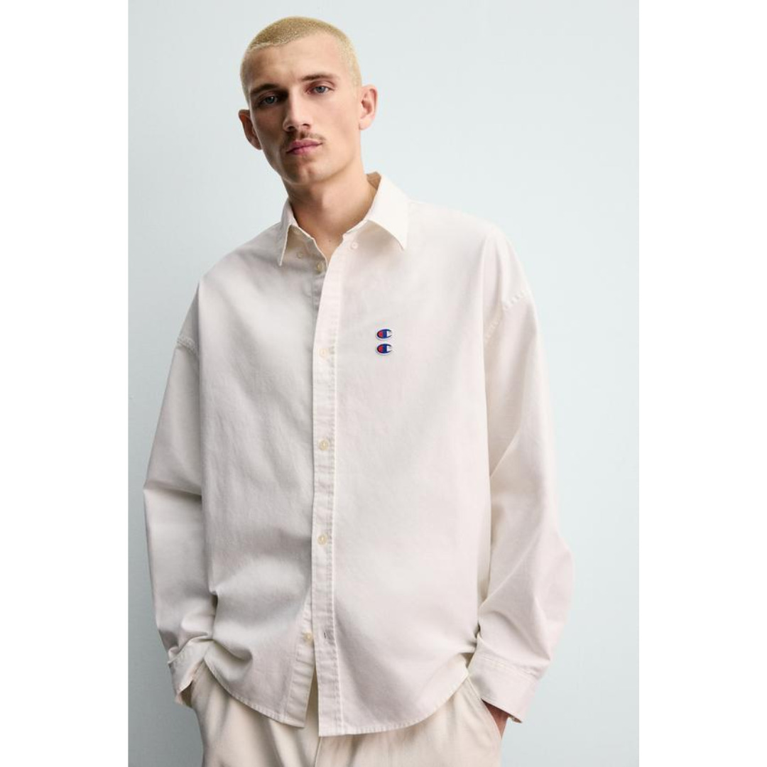 ZARA］CHAMPION X ZARA パッチ付きオックスフォードシャツ (ZARA