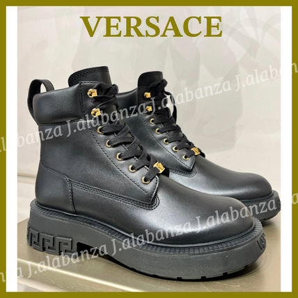 ブラック（黒）系 VERSACE(ヴェルサーチェ) ブーツ(メンズ) - ブランド