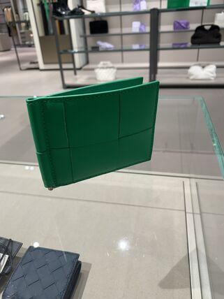 マネークリップ グリーン（緑）系 BOTTEGA VENETA(ボッテガヴェネタ