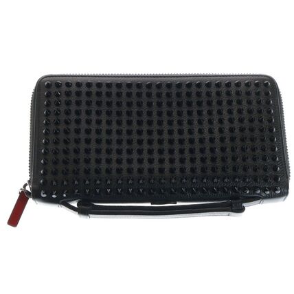 スタッズ 財布 Christian Louboutin(クリスチャンルブタン) - ブランド