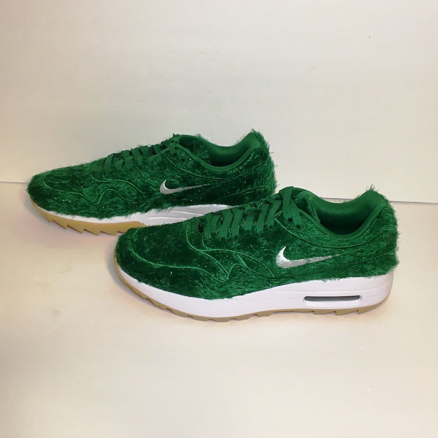 限定版 NIKE GOLF AIR MAX1 G NRG Grass 男性用ゴルフシューズ (Nike