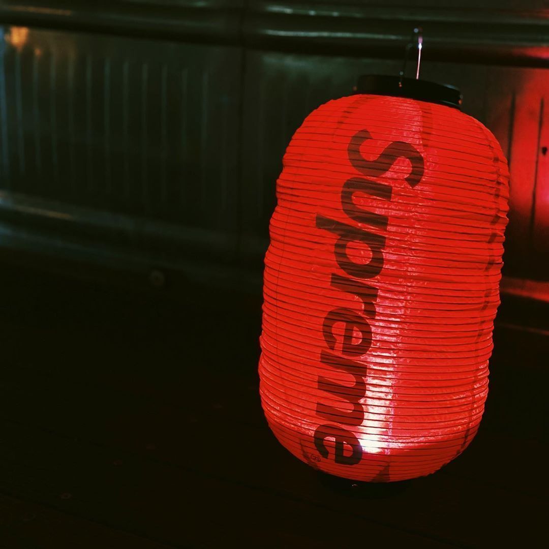 FW19 Supreme Hanging Lantern - シュプリーム ロゴ 提灯 (Supreme