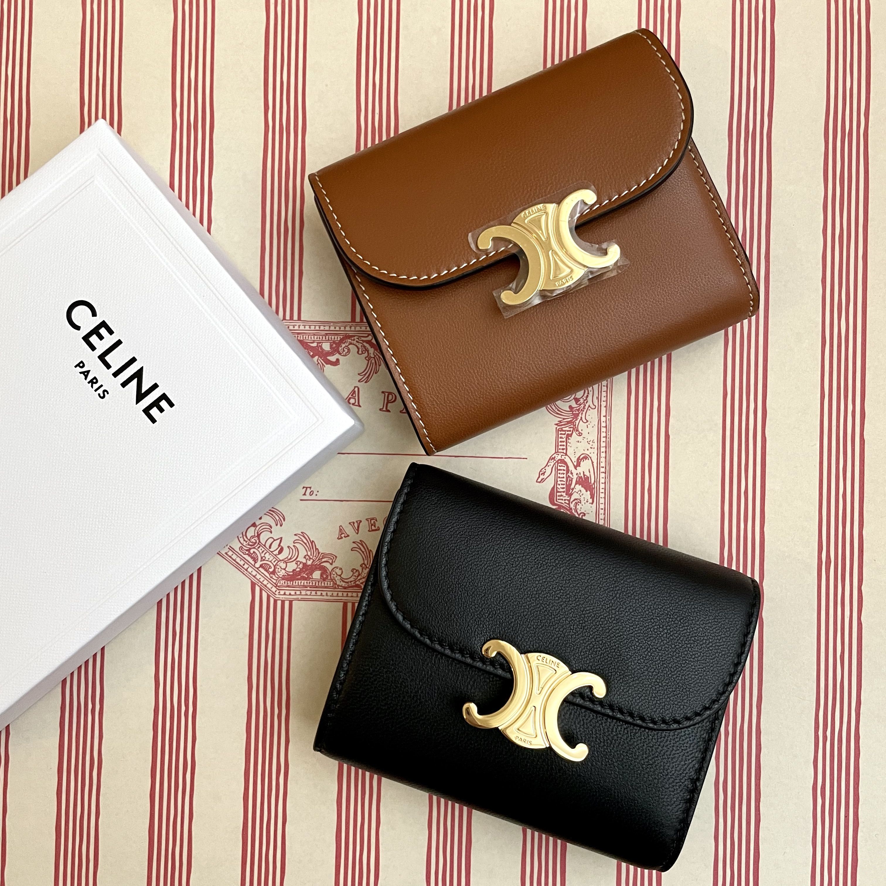 送料込【CELINE】SMALL FLAP WALLET IN SHINY SMOOTH LAMBSKIN (CELINE