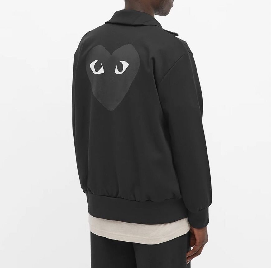ブラックハートが素敵 コムデギャルソン トラックジャケット (COMME