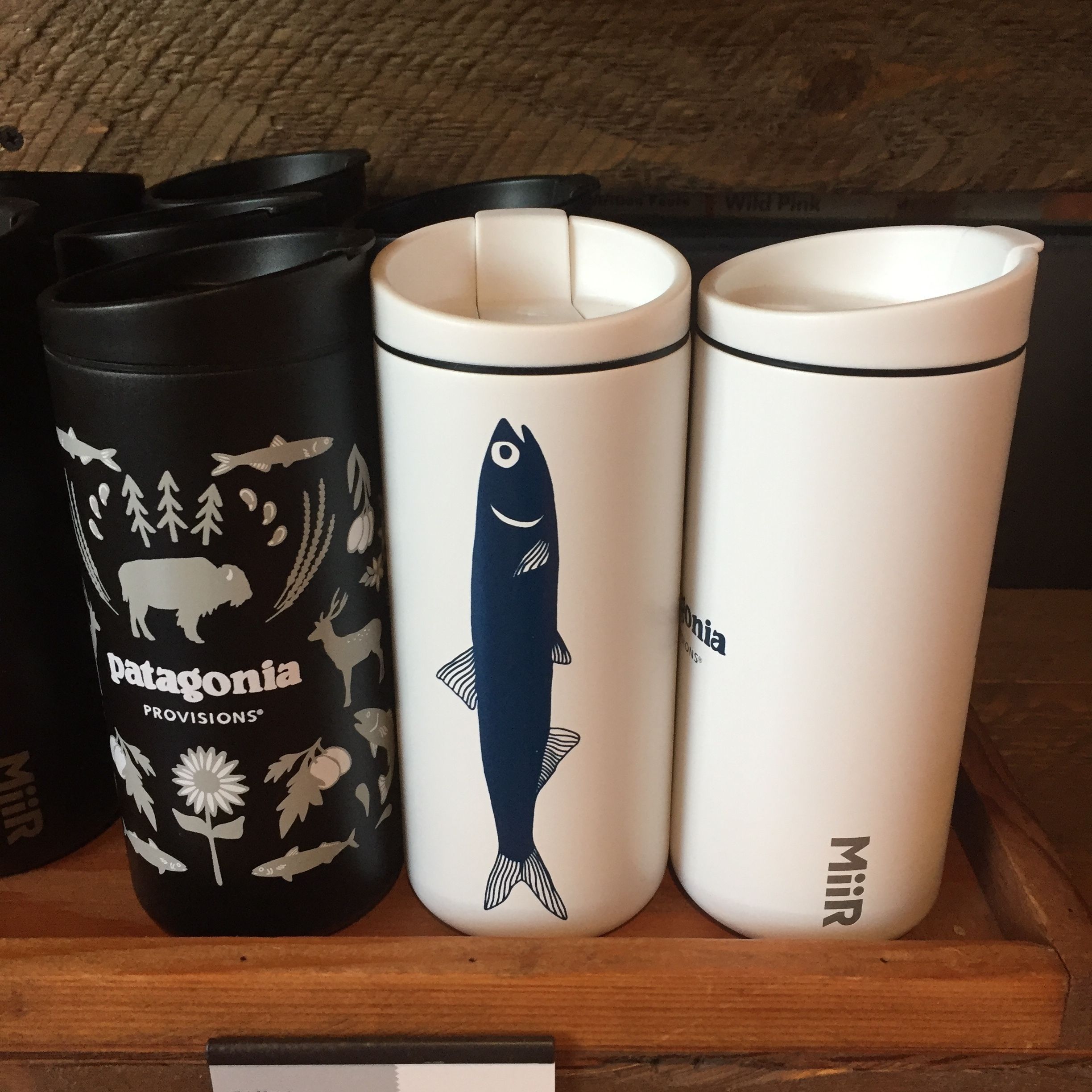 日本未入荷☆パタゴニアPatagonia タンブラー白/魚 MiiR(354ml