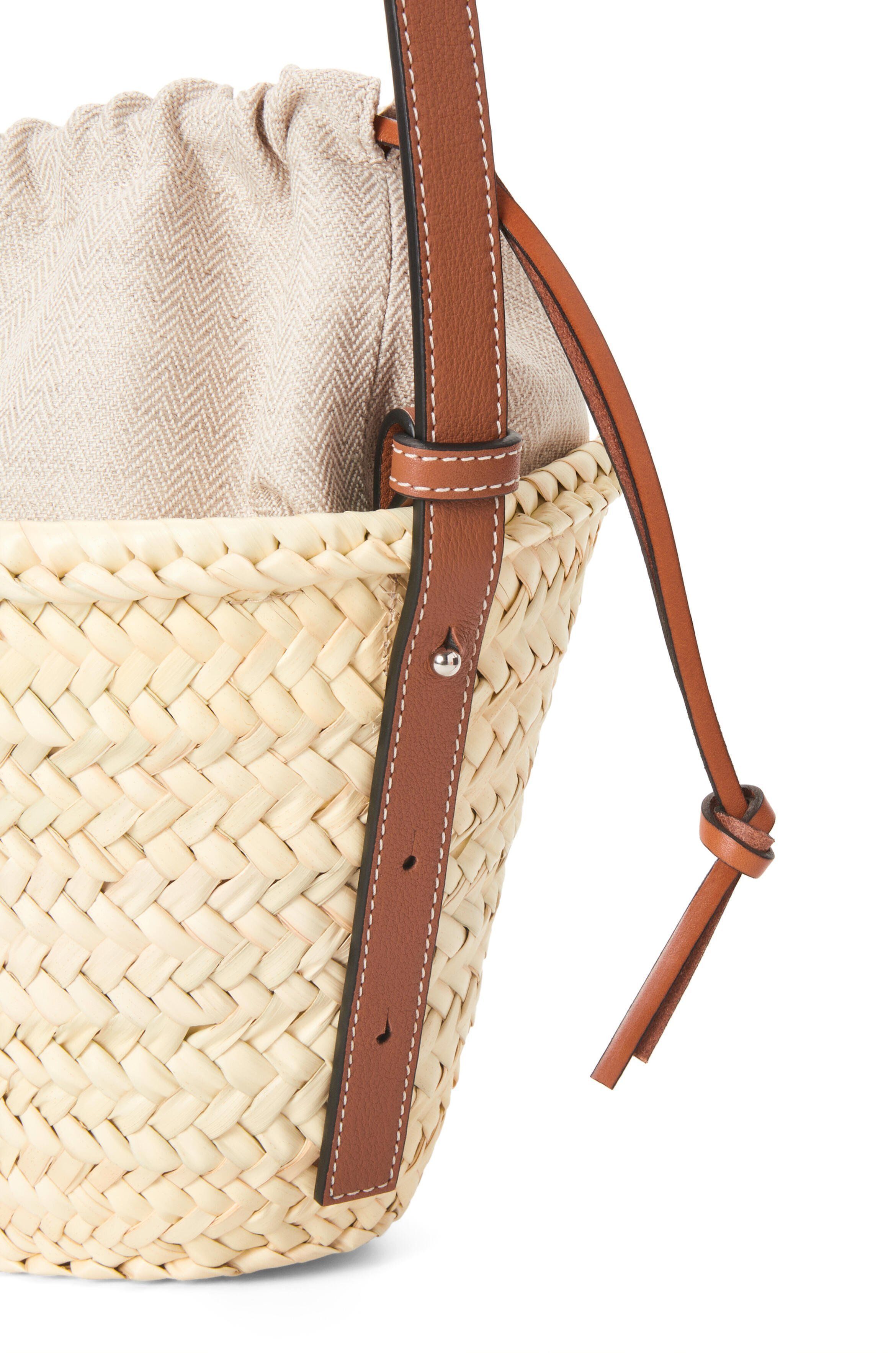 新作【国内即発】LOEWE ドローストリングバケットバッグ＊カゴ (LOEWE