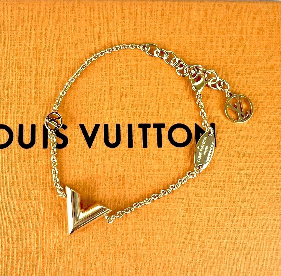 すぐ届く 国内発 ルイヴィトン ブレスレット・エセンシャル V (Louis