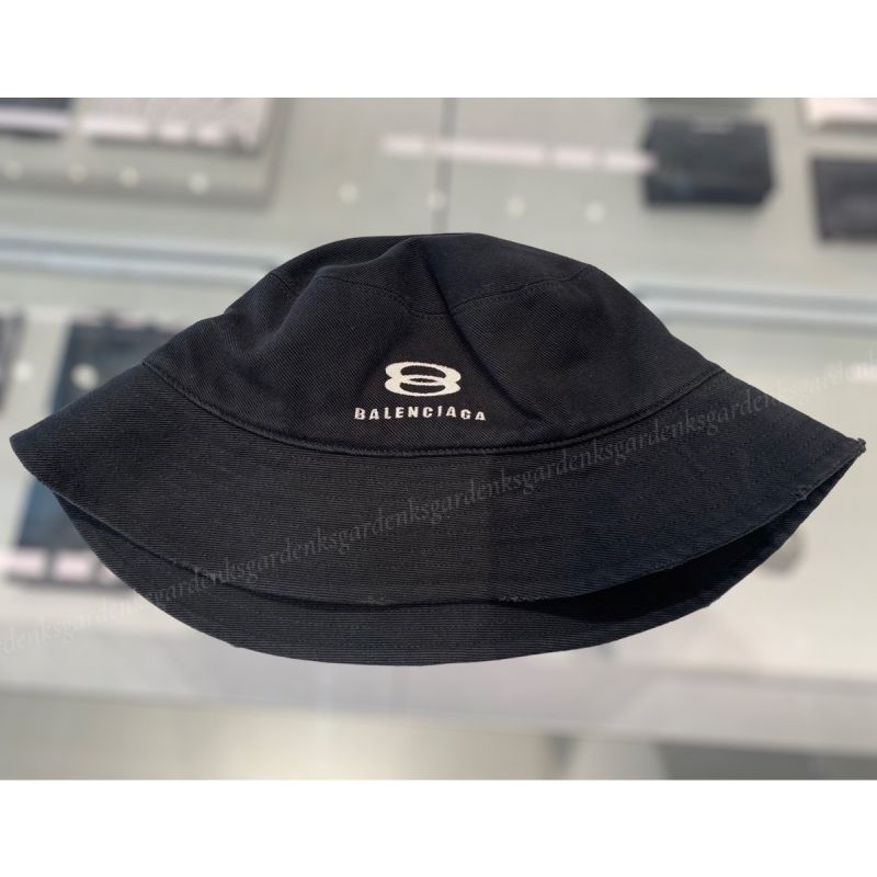 限定！すぐ届く！BALENCIAGA ロゴアイコン バケットハット (BALENCIAGA