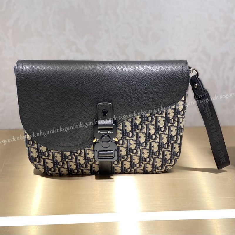 DIOR☆SADDLE A5 ポーチ☆すぐ届く！ (Dior/クラッチバッグ