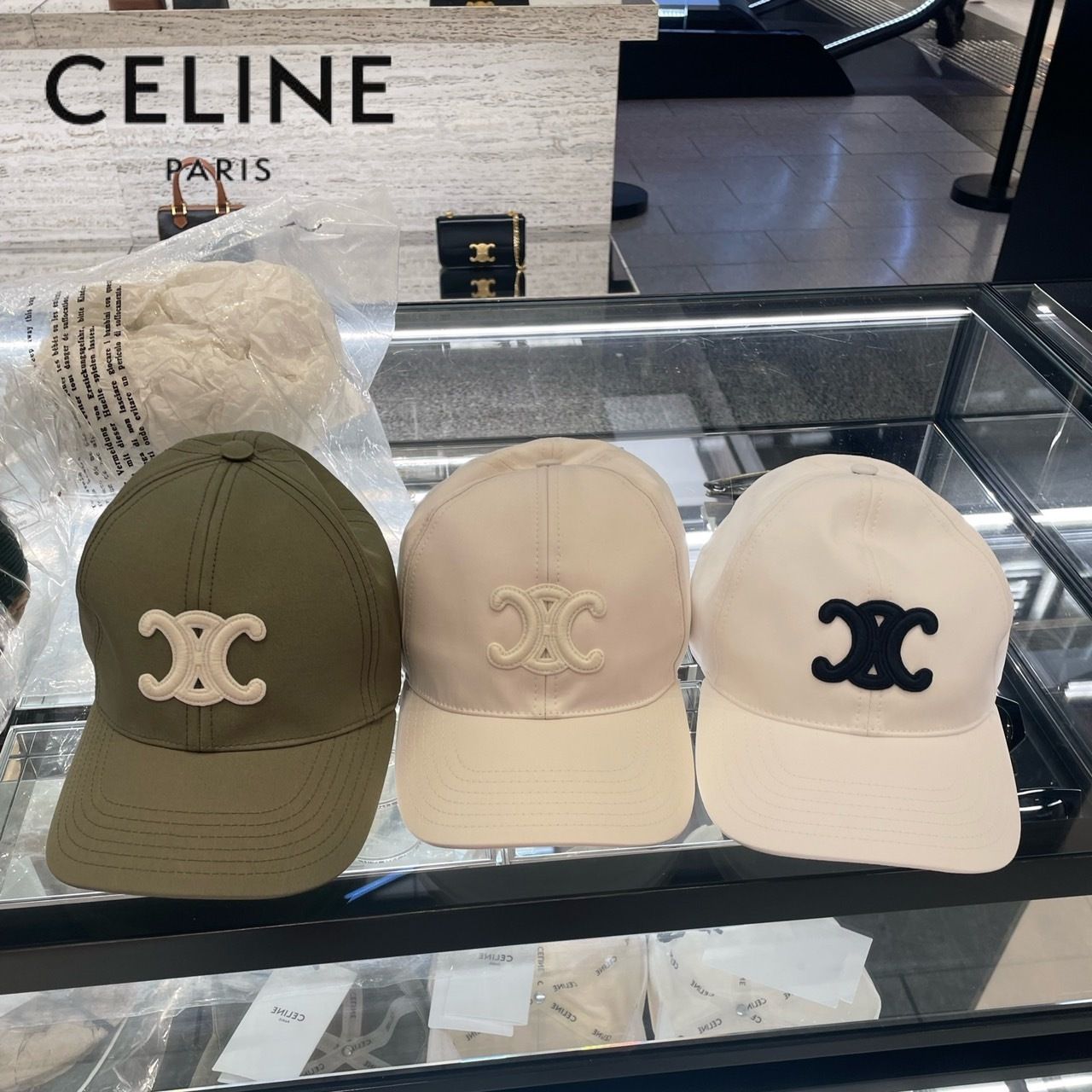 セリーヌ☆ロゴ キャップ完売必須(直営店） (CELINE/キャップ