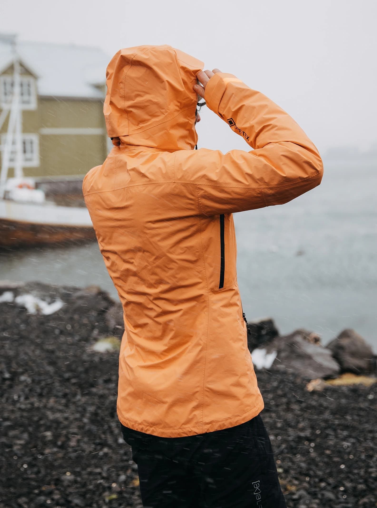 BURTON】Women's Burton [ak] Surgence GORE-TEX 2L Jacket (Burton