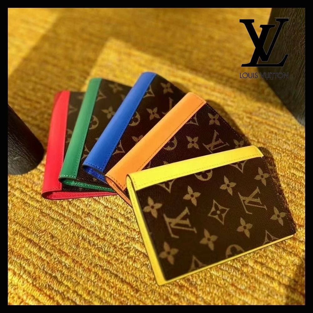 鮮やかカラーがお洒落】LouisVuitton☆パスポートケース (Louis