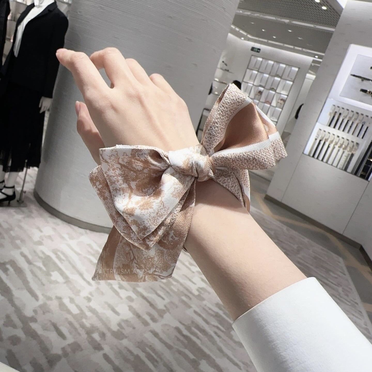 ☆新色♪トワル ドゥ ジュイ☆】DIOR ミッツァ スカーフ (Dior