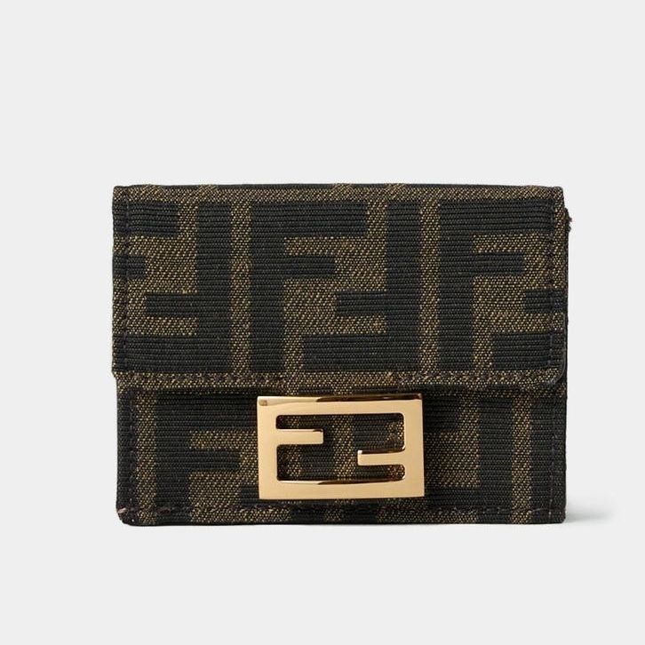 FENDI】フェンディ バゲット マイクロ 三つ折り財布 (FENDI/折りたたみ