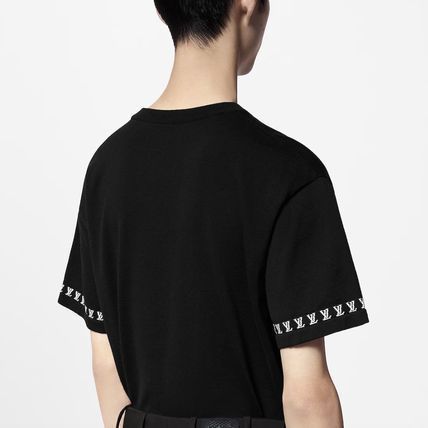 袖のLVロゴがお洒落♪】ルイヴィトン Tシャツ 半袖 シンプル (Louis