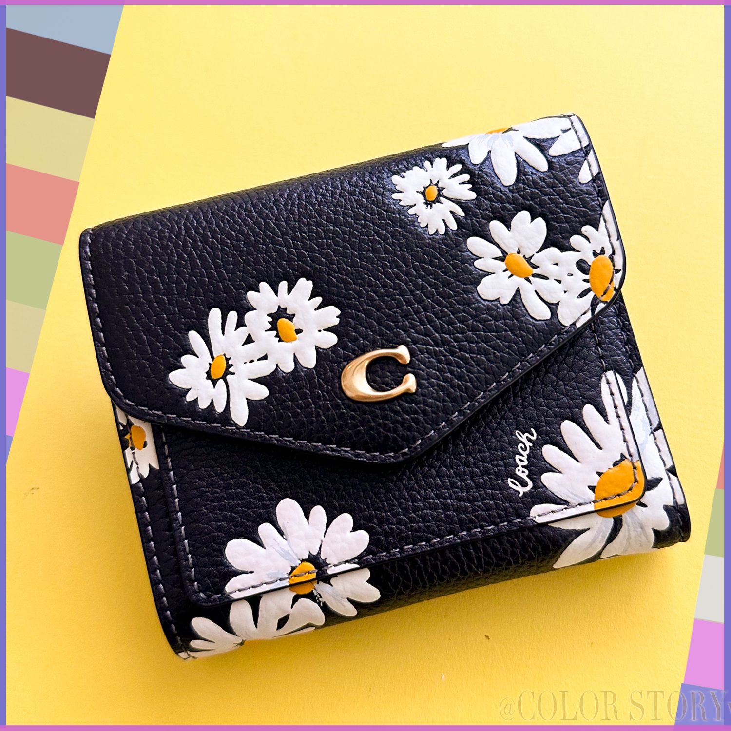 COACHブティック】○大人可愛い♪○お花○三つ折り財布 (Coach