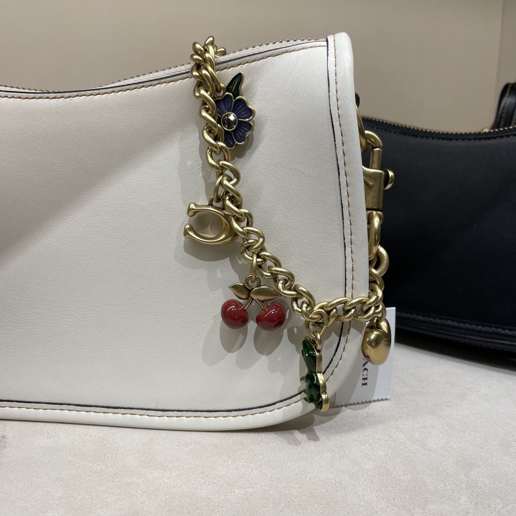 COACH◇モチーフ チェーン バッグ チャーム CN119 (Coach/バッグ