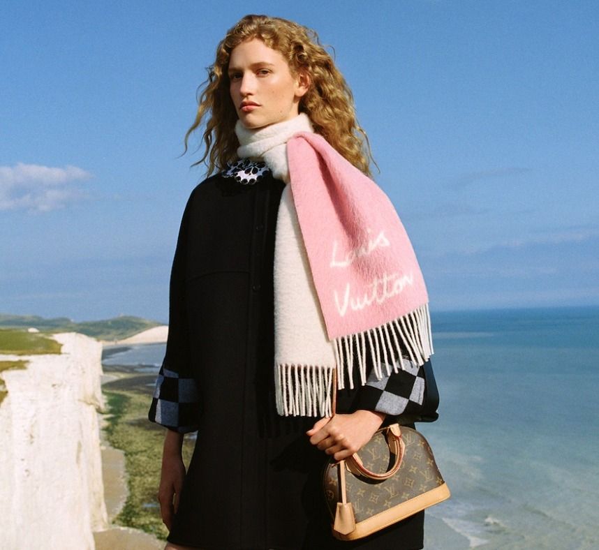☆ギフトにも☆【Louis Vuitton】フラッフィーグラム マフラー (Louis