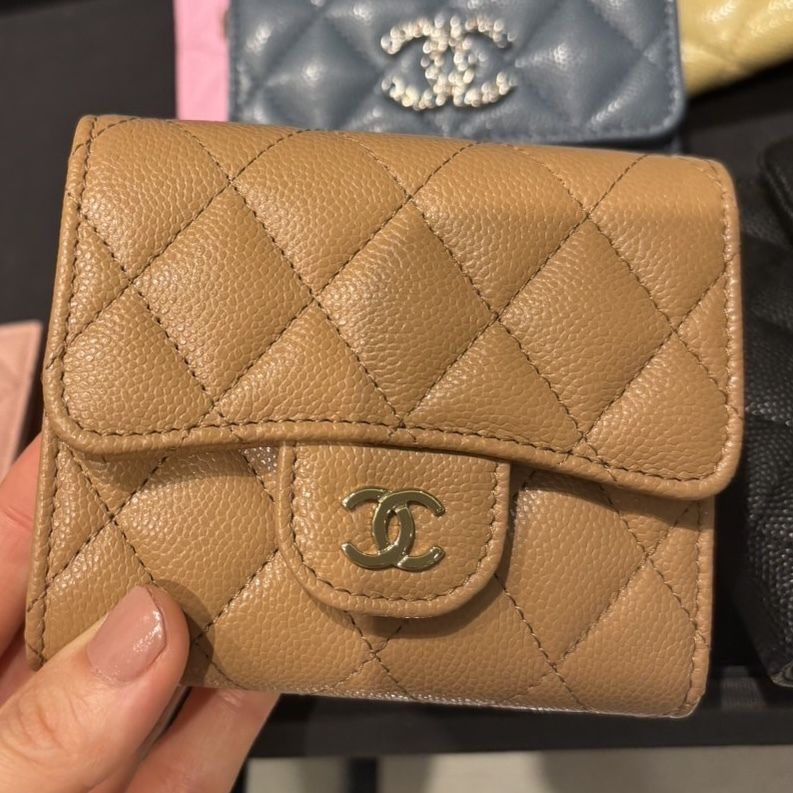 希少☆限定色】CHANEL マトラッセ タイムレス 三つ折り財布 (CHANEL