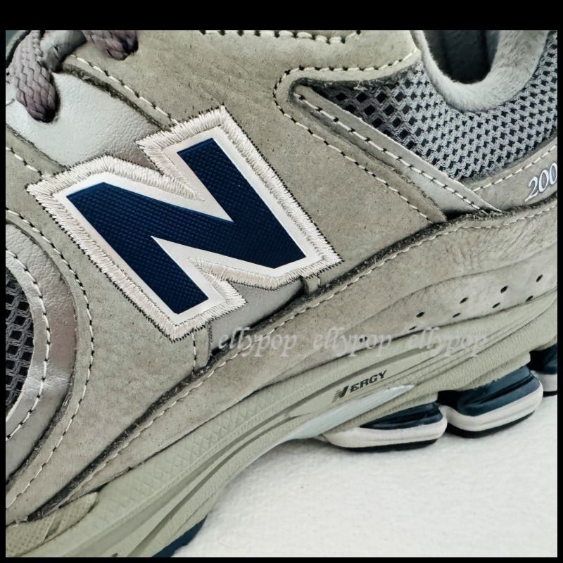 New Balance ML2002RA 2002 ニューバランス グレー 2002R Gray (New