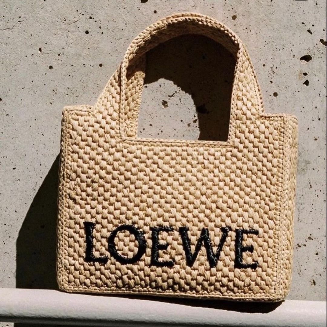 話題】LOEWE◇ラフィア スモール フォントトート ストラップ付 (LOEWE