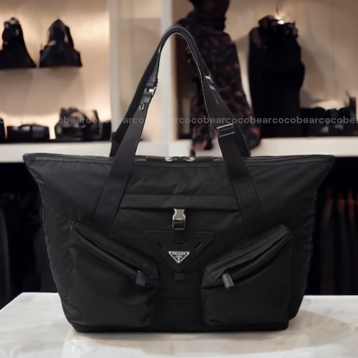 ☆PRADA☆プラダ メタル ロゴ Re-Nylon レザー トラベルバッグ (PRADA