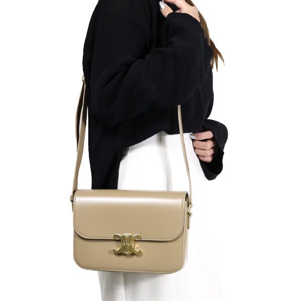 CELINE クラシック トリオンフ ショルダーバッグ 本革 187363BF4