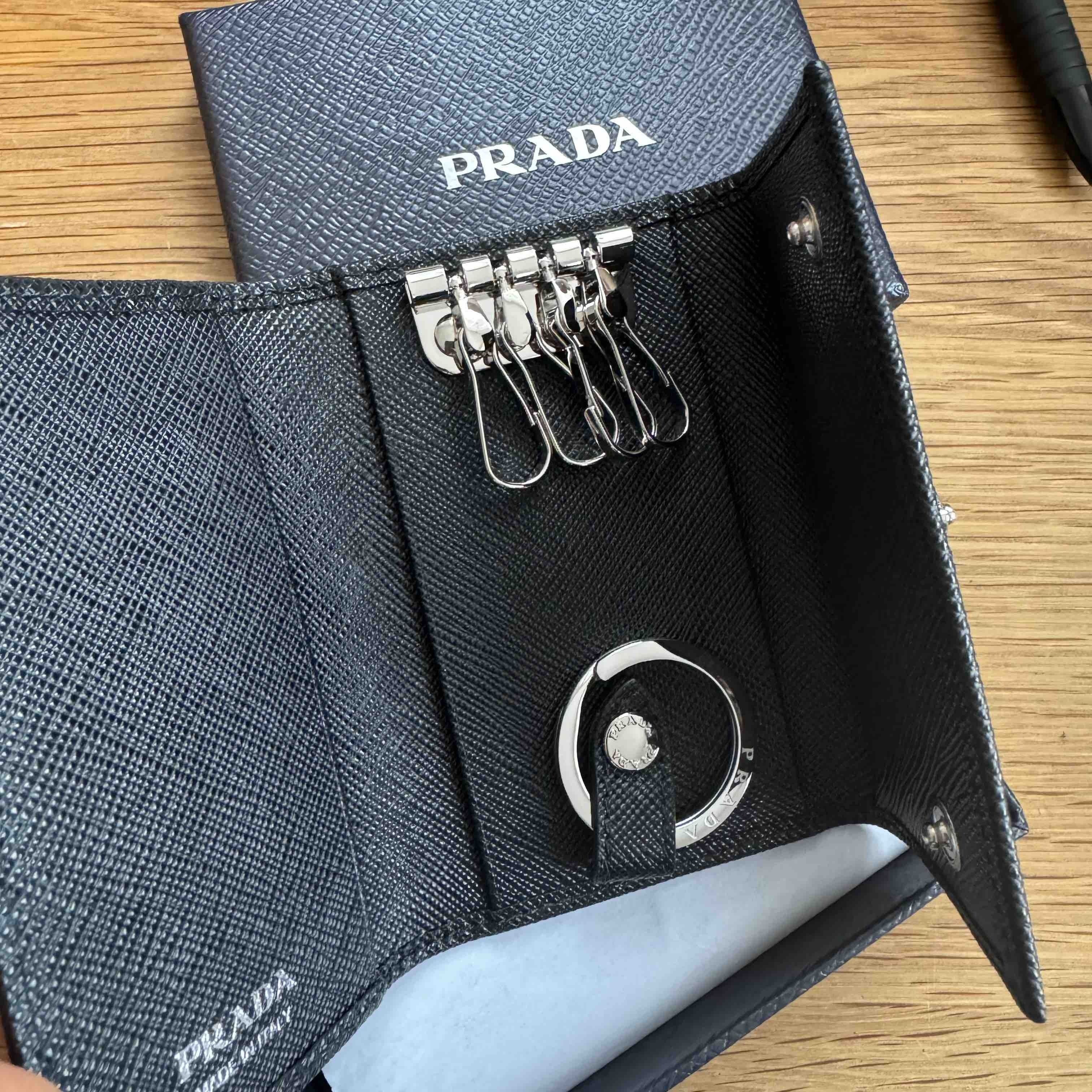 PRADA】プラダ サフィアーノレザー キーケース (PRADA/キーケース