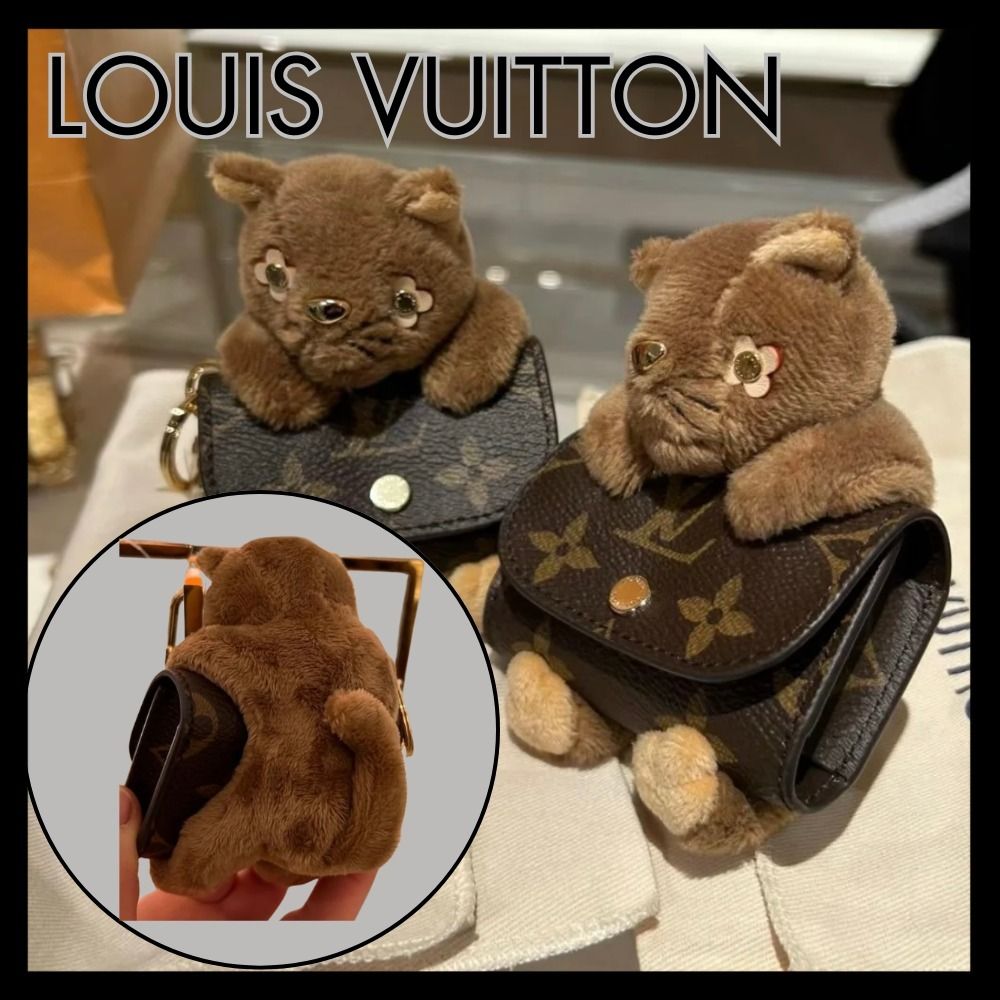 後ろ姿が可愛いすぎる♪】ルイヴィトン 猫ちゃん チャーム (Louis
