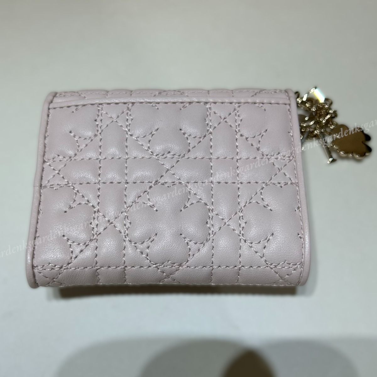 日本限定！即納！DIOR Lady Dior Lotus ウォレット クローバー (Dior