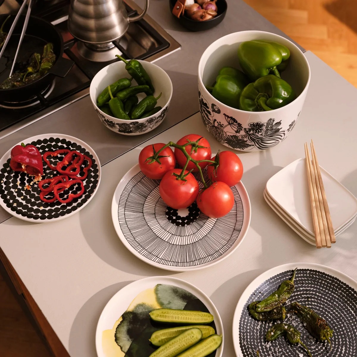 Marimekko - Oiva Siirtolapuutarha plate Ø 25 cm | Connox