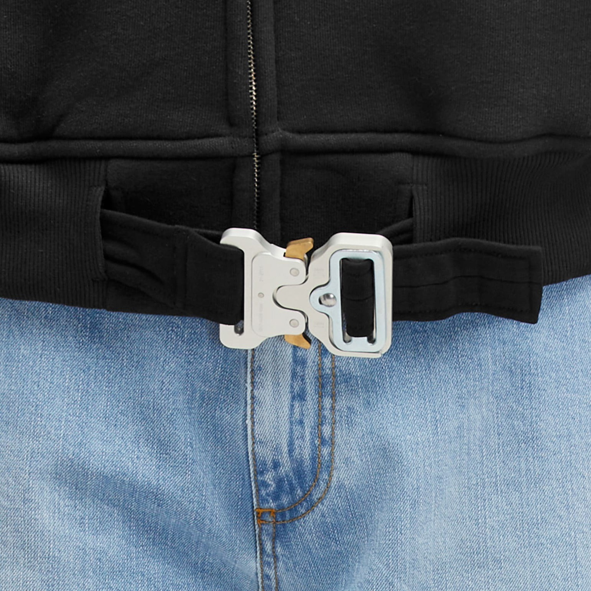 1017 ALYX 9SM Men's Belted Buckle Zip Hoodie in Black 1017 ALYX 9SM