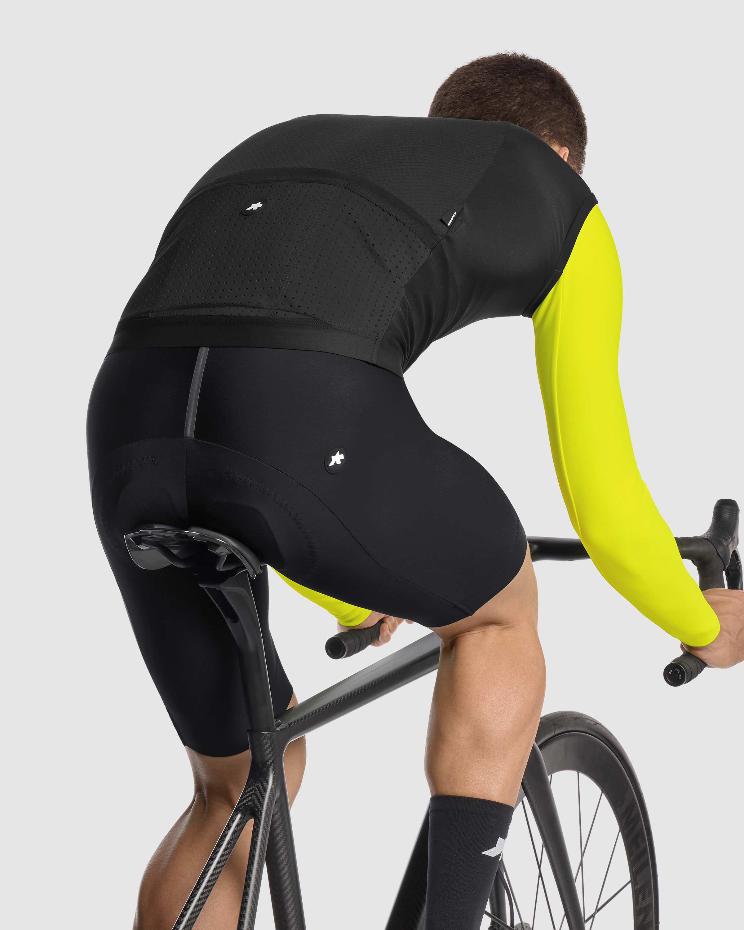 EQUIPE R Spring Fall Gilet S11, blackSeries » ASSOS Of Switzerland