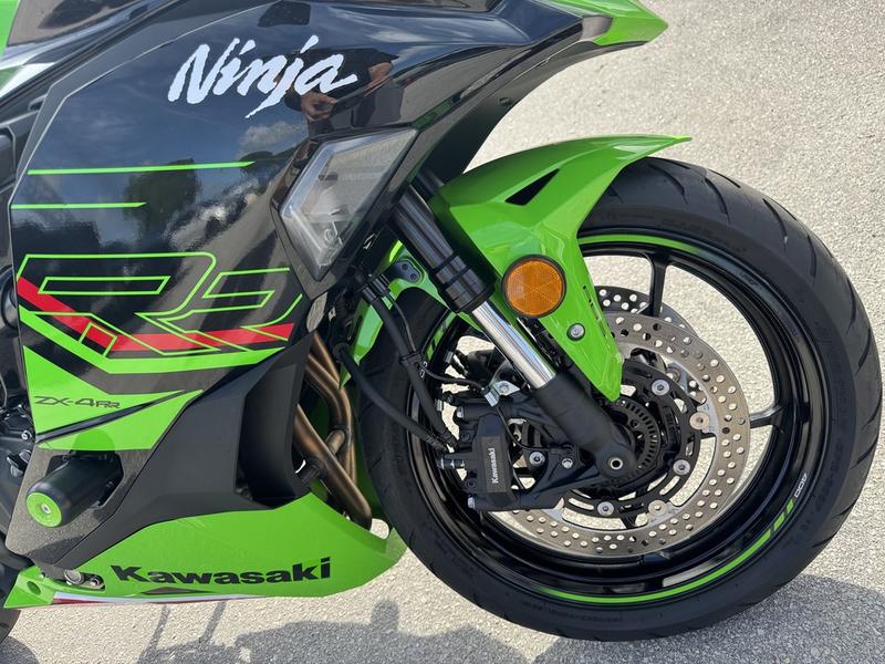 2024 Kawasaki Ninja® ZX™-4RR ABS KRT Edition ABS | Riva