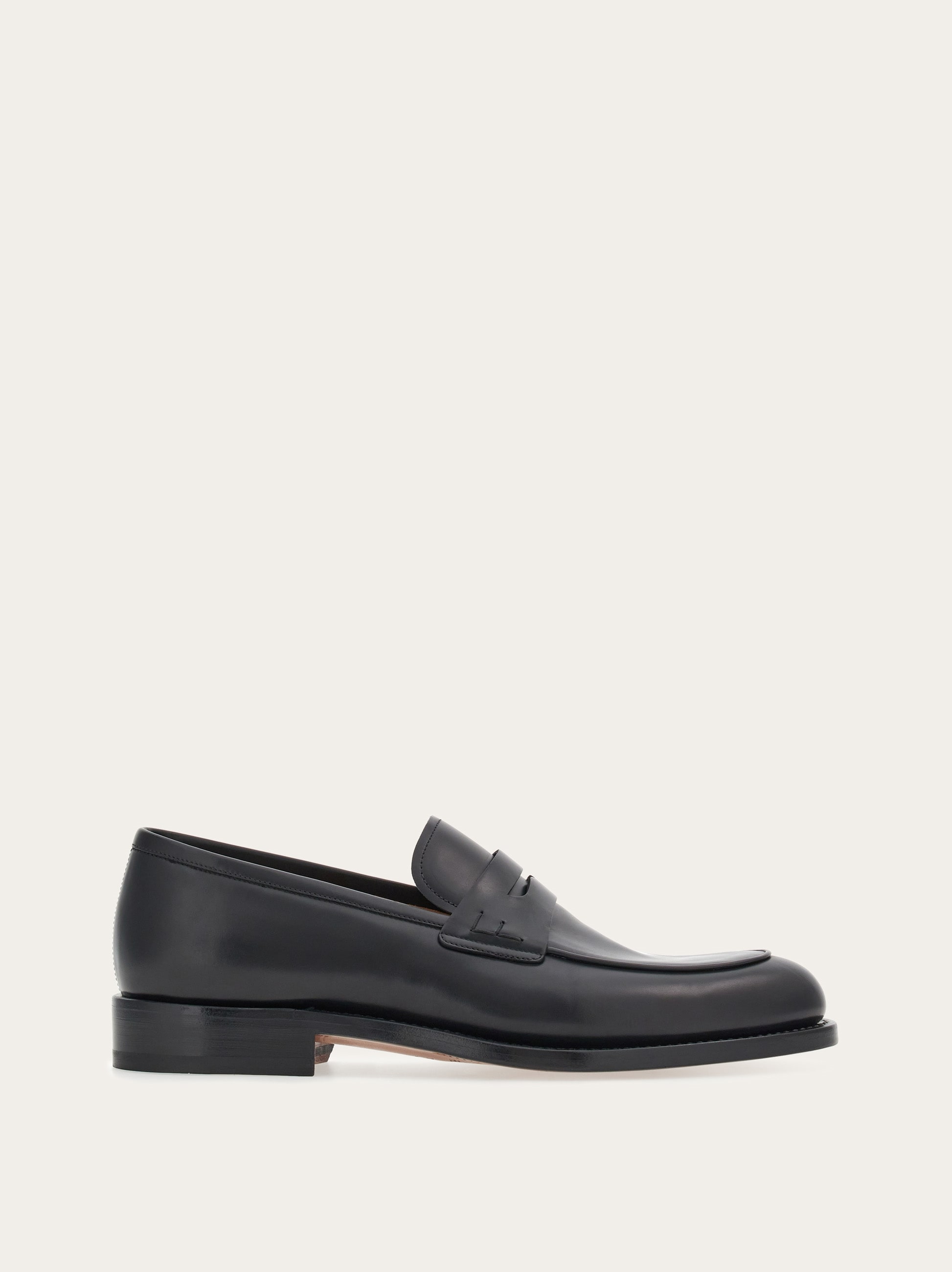 トラメッザ ローファー - メンズ | Ferragamo