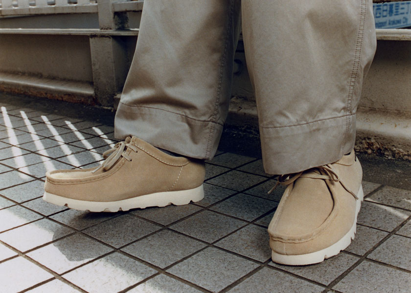 クラークス「ワラビー」など名作にゴアテックスを搭載！ | シューズ